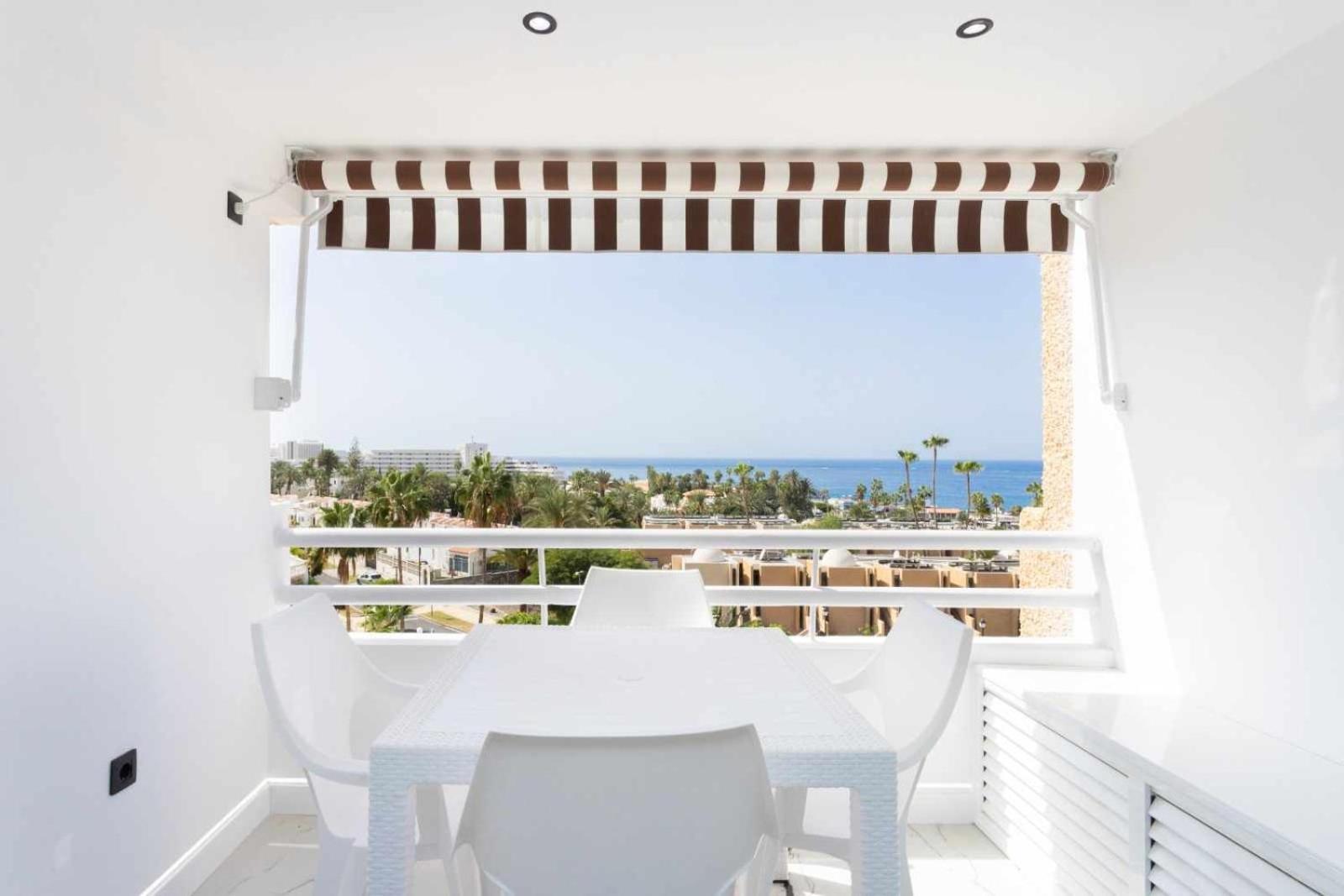 Lujo Borinquen 403 Vista Al Mar Apartman Playa Feñabe Kültér fotó